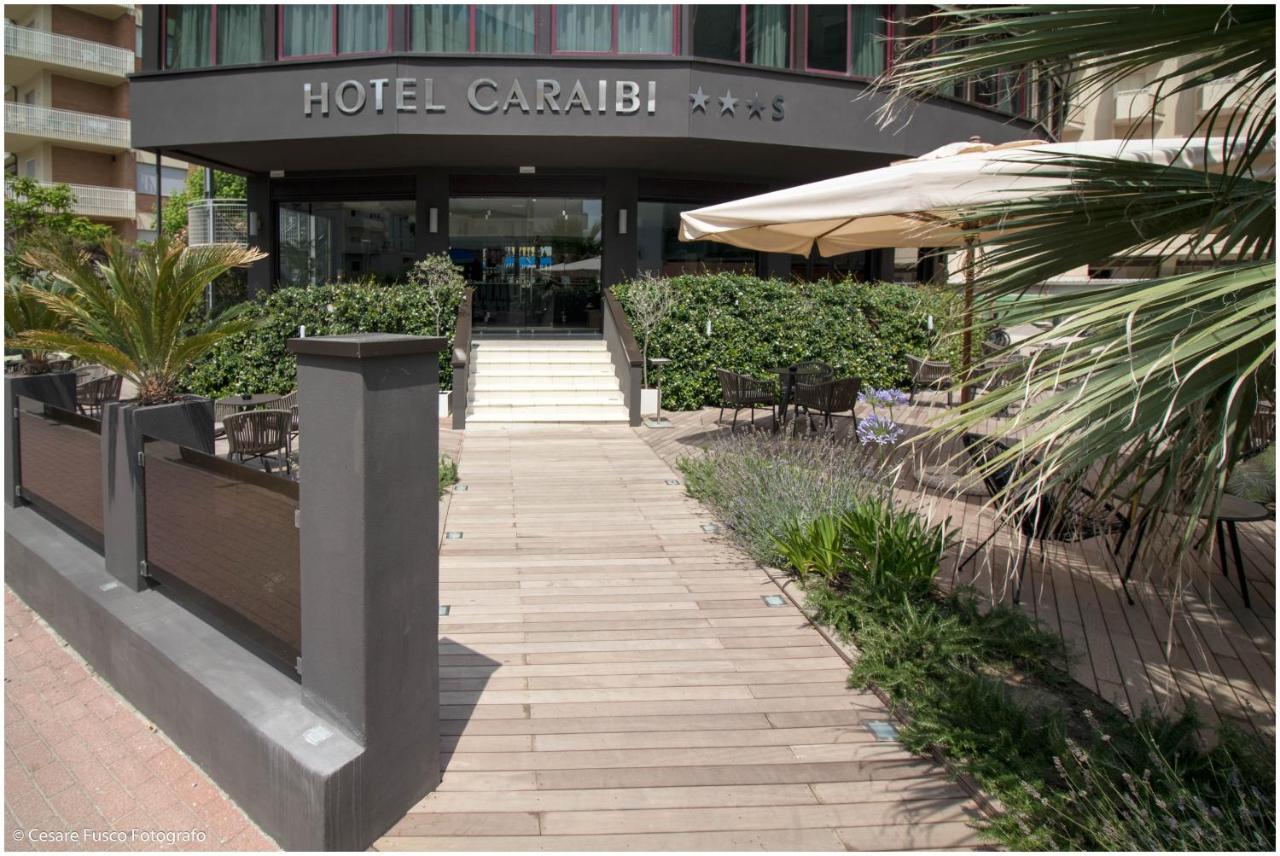 Hotel Caraibi Milano Marittima Exterior foto